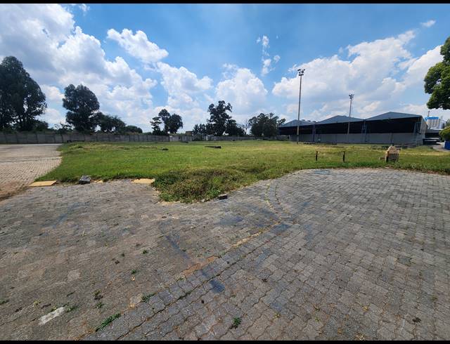6,000M² INDUSTRIAL YARD TO LET IN WADEVILLE